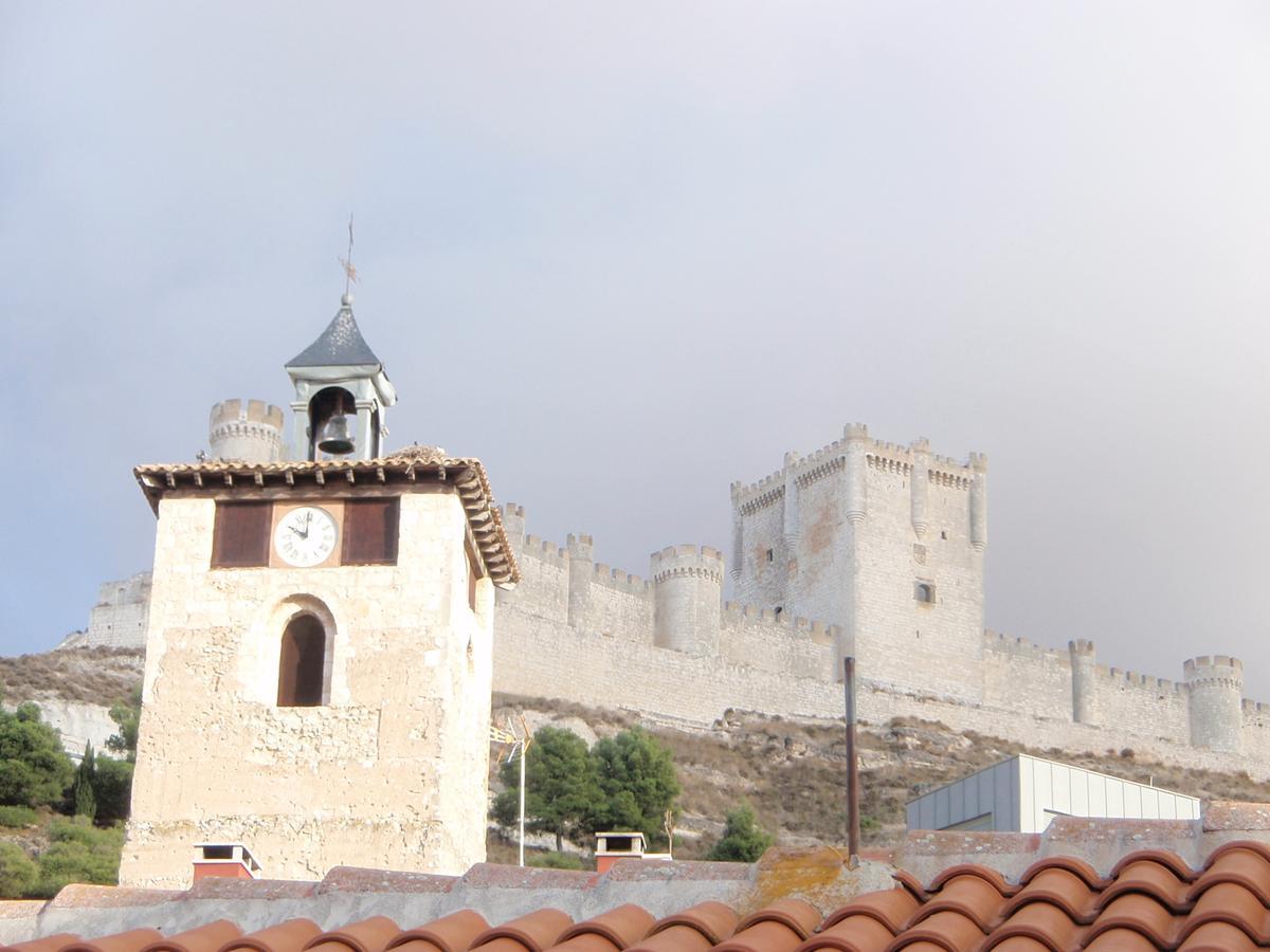 Alojamiento Rural Pueblo De La Ribera Peñafiel Extérieur photo