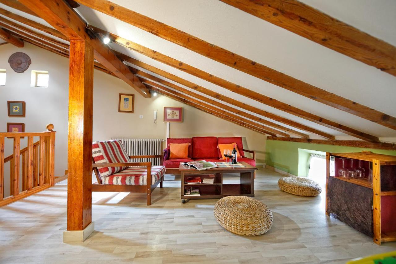 Alojamiento Rural Pueblo De La Ribera Peñafiel Extérieur photo