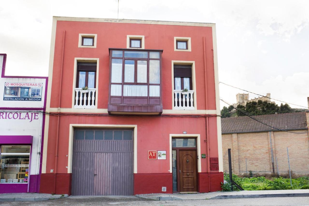 Alojamiento Rural Pueblo De La Ribera Peñafiel Extérieur photo